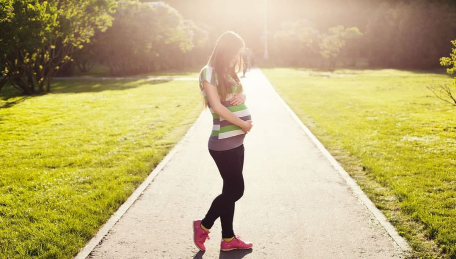 Concerns About Vape Use Among UK Girls Are Magnified Following Study Linking Vaping With Decreased Female Fertility