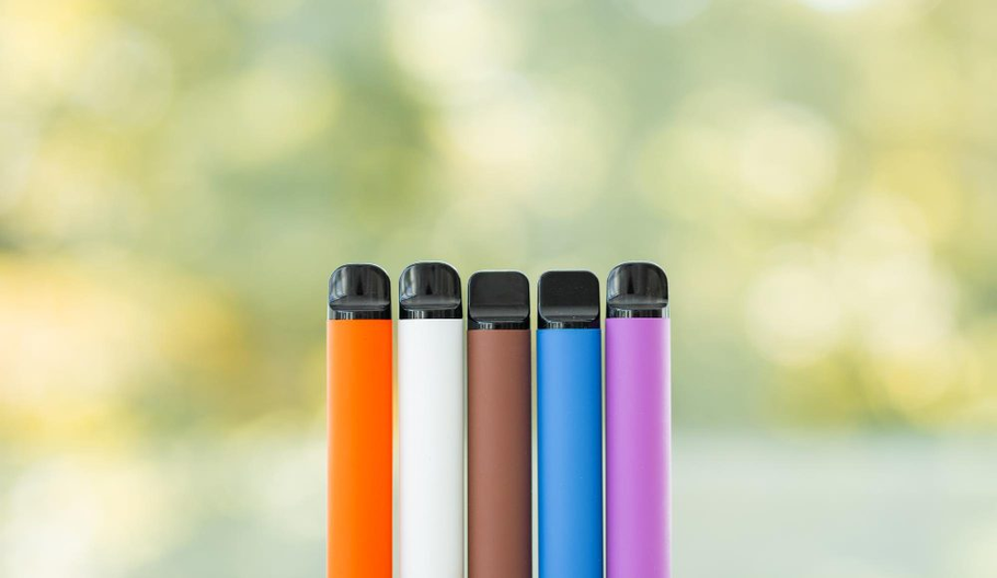 The Global Movement Towards Disposable Vapes’ Bans: Why is it Worrying?