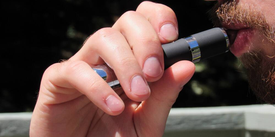 HOW TO VAPE FOR BEGINNERS: A STEP-BY-STEP GUIDE TO GETTING STARTED